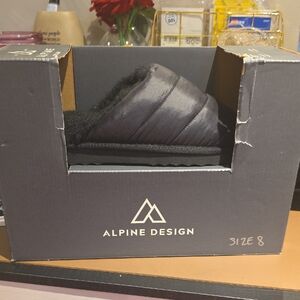 Alpine Design Men’s Black Quilted Faux-Fur Slide